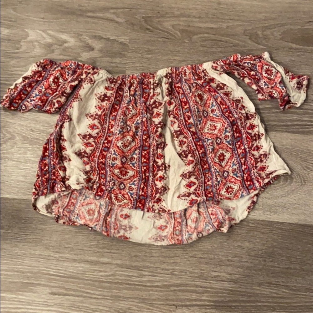 Off the shoulder ruffle shirt